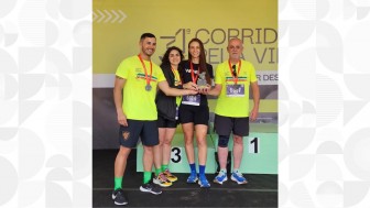 Os funcion&aacute;rios da Procergs Dhiully Alves, J&uacute;lia Pontes e C&eacute;sar Demin receberam a premia&ccedil;&atilde;o em nome da empresa