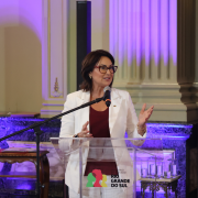 Fábia Richter, secretária da mulher, também discursou na oportunidade