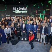 Equipe da Procergs junto ao Governador Eduardo leite no evento RS+Digital